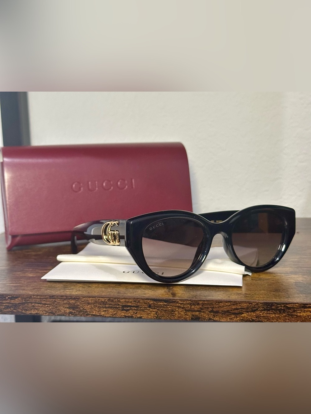 New! GUCCI Cat Eye Sunglasses, 52mm